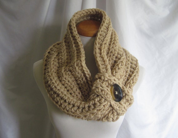 Cowl Chunky Bulky Button Crochet Cowl: Beige Camel Tan with