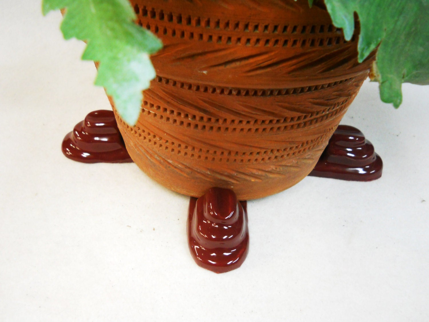 Ceramic Pot Feet Tiered Burgundy Wine Glazed set of 4