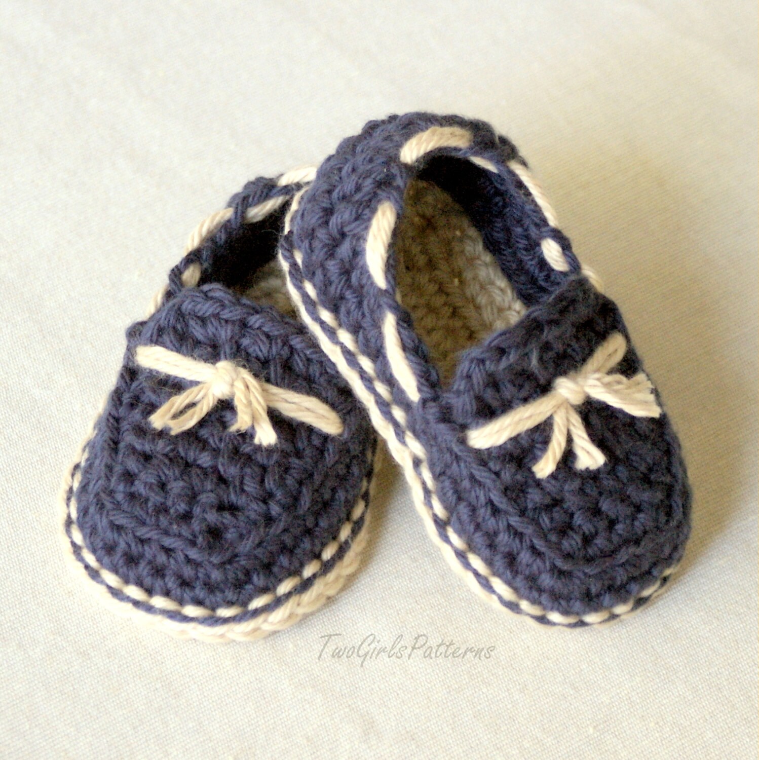 Crochet Pattern Baby boy Lil' loafers super by TwoGirlsPatterns