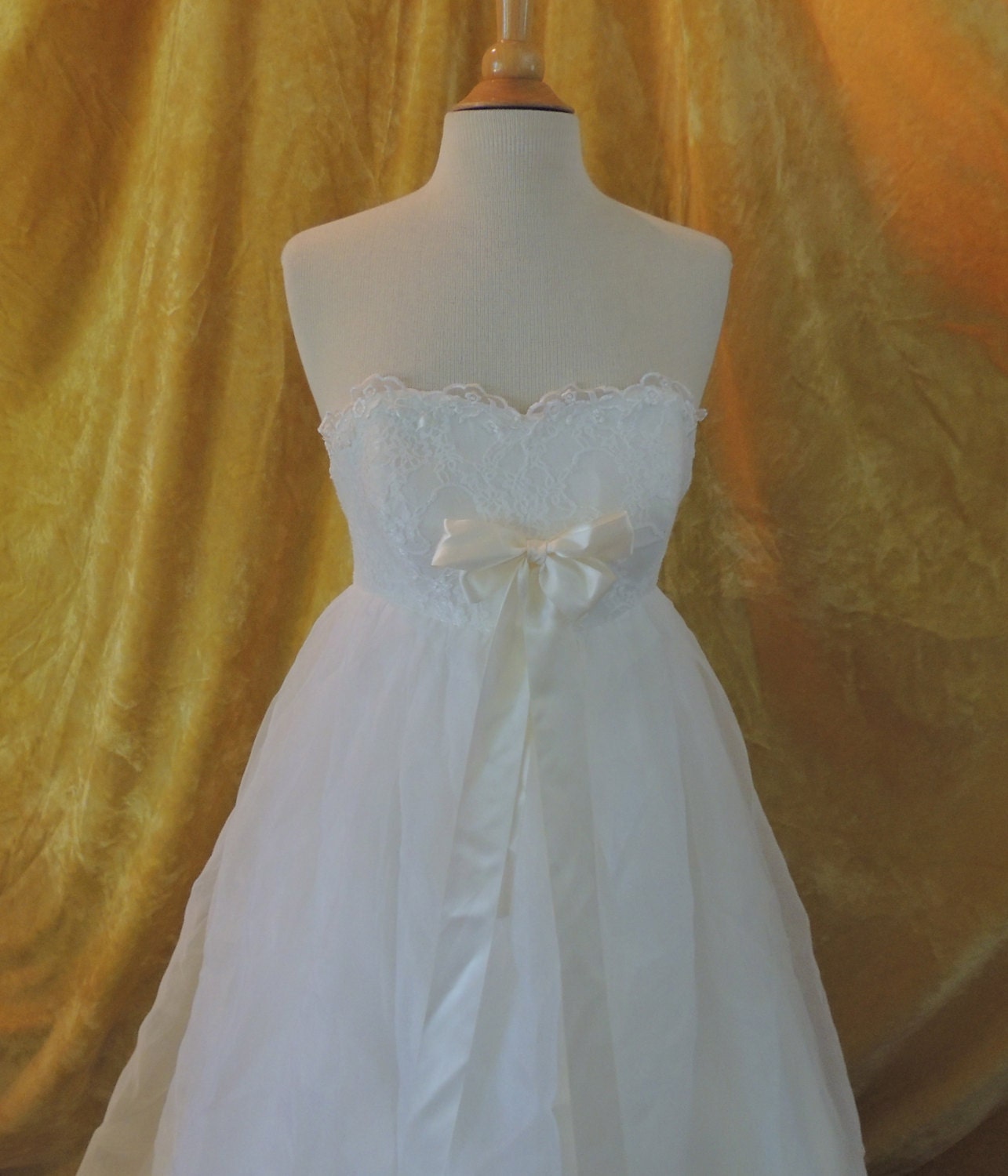 Baby Doll Chiffon Wedding Dress/Strapless by SusieQsFlashback