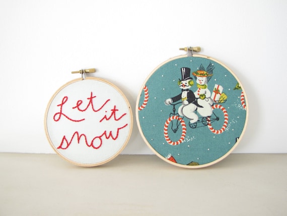 Embroidery Hoop Wall Art Holiday Home Decor set - Let it Snow vintage snowman Christmas decoration candy cane winter red green teal snow