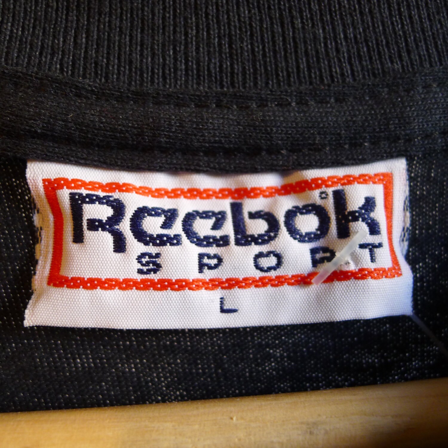 t shirt reebok pump