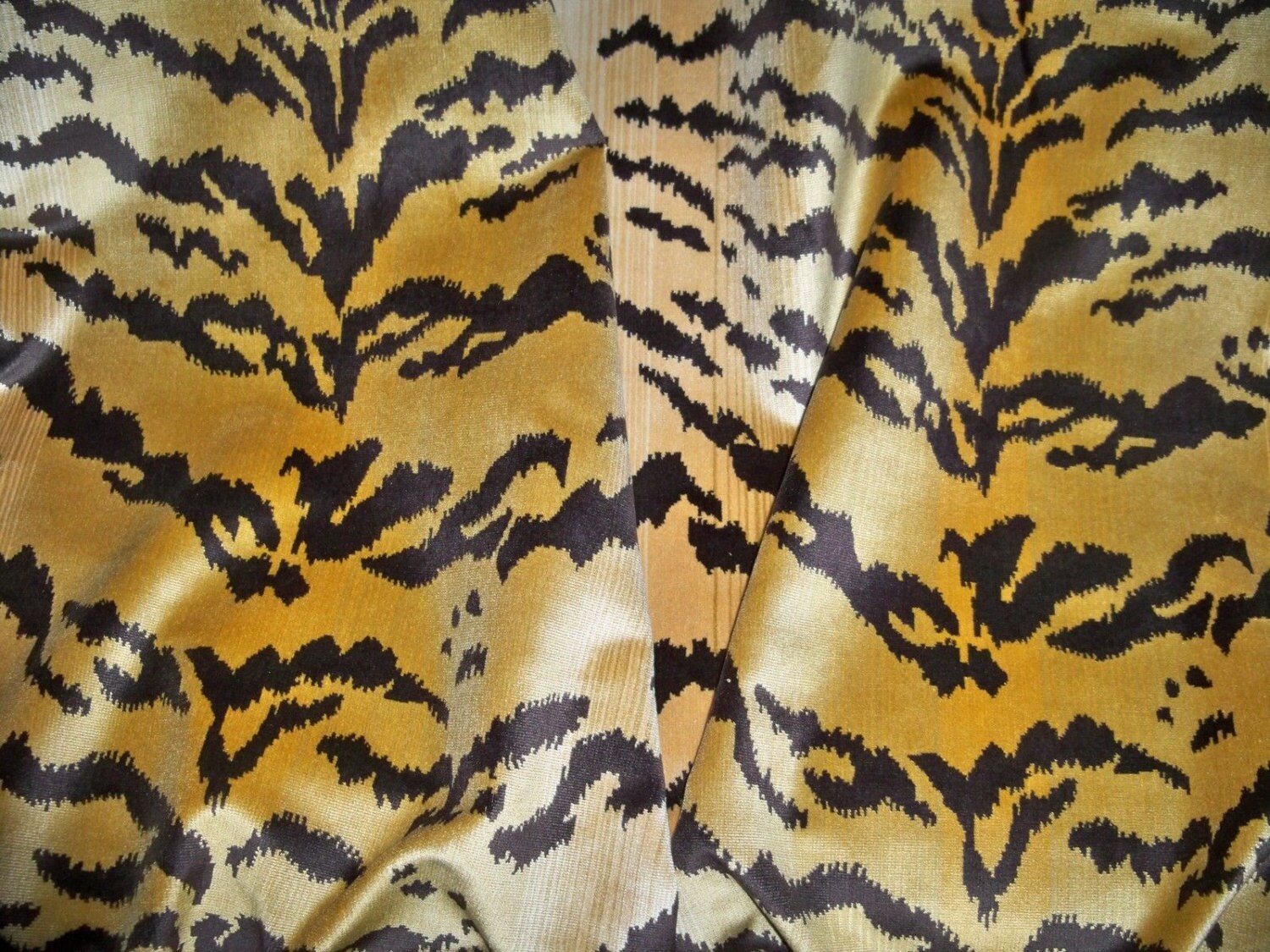 SCALAMANDRE Le TIGRE Tiger Silk Velvet Fabric CUSTOM Throw