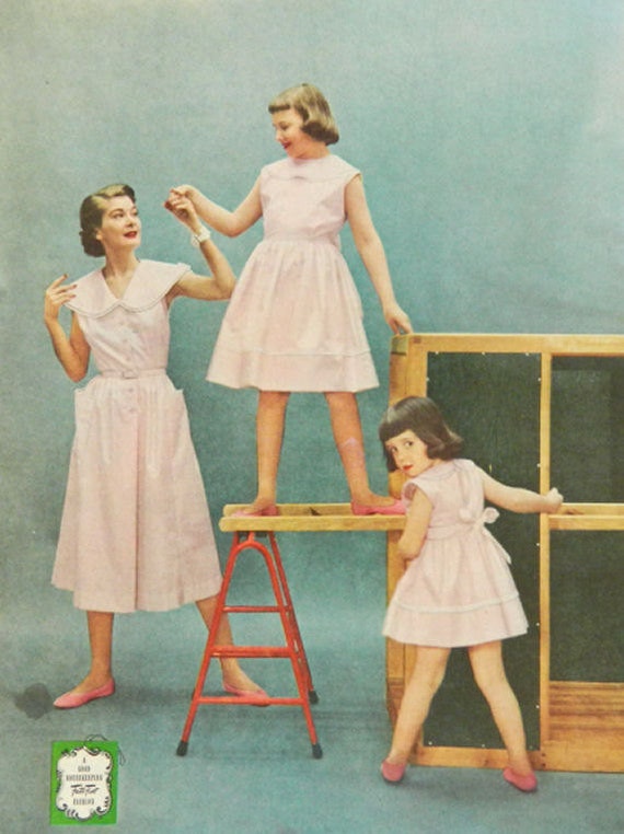 https://www.etsy.com/listing/186003574/girls-in-the-pink-mom-and-daughters-in?ref=favs_view_1