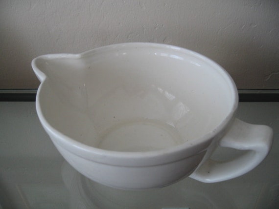 large mixing bowl with spout