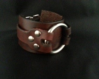 O-ring leather cuff, Steampunk cuff