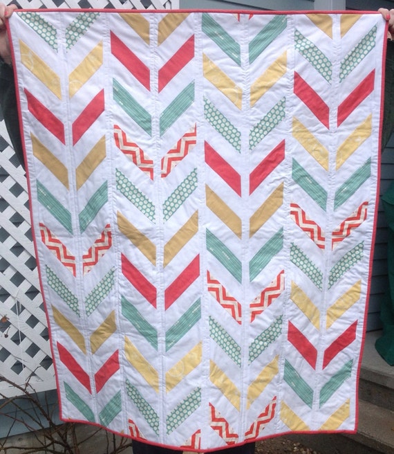 arrow-feather-chevron-baby-quilt-made-to-order-by-phoebemade