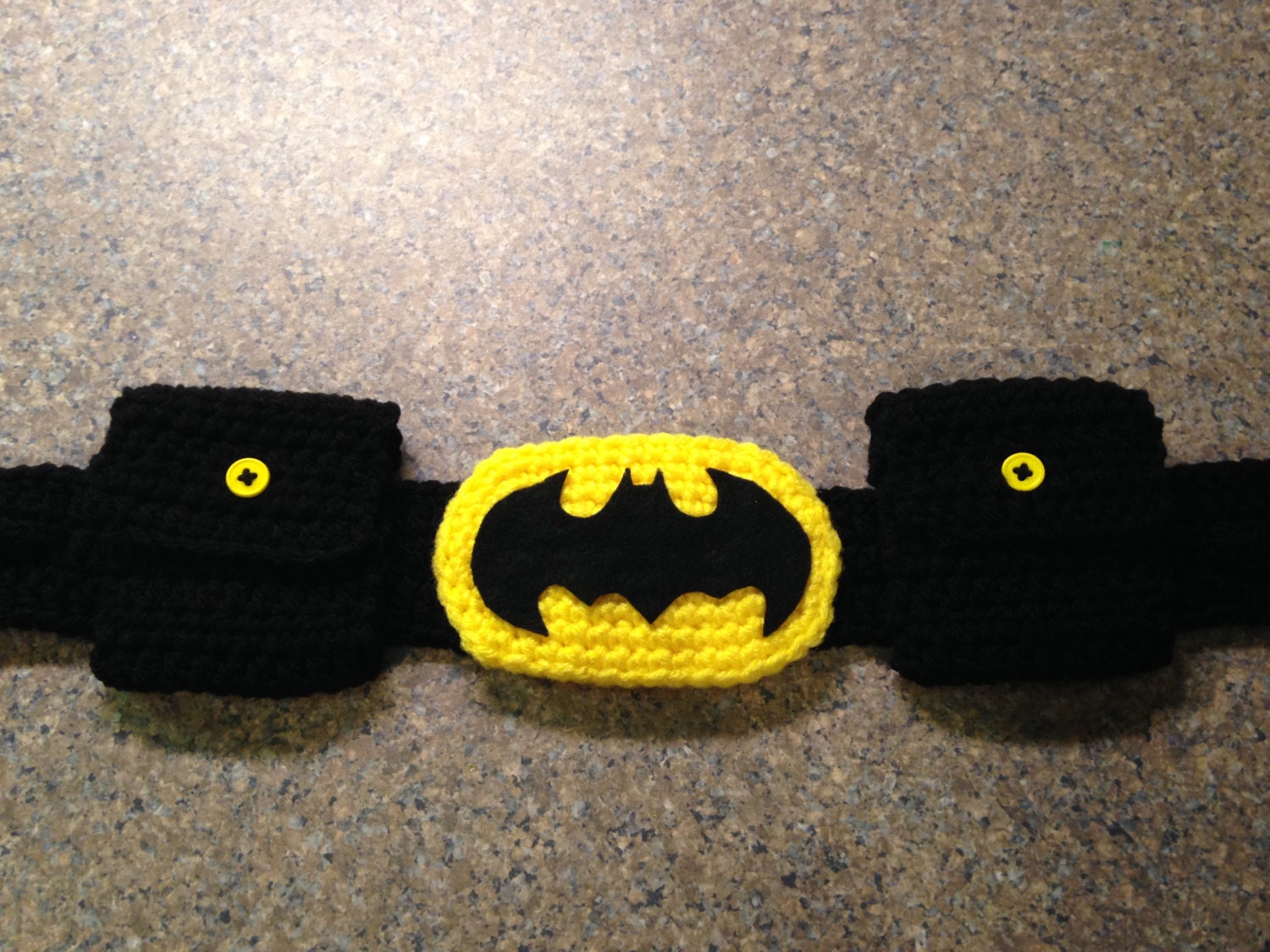 How do you make a Batman utility belt?