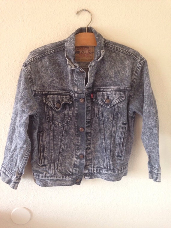 levi's dark wash denim jacket