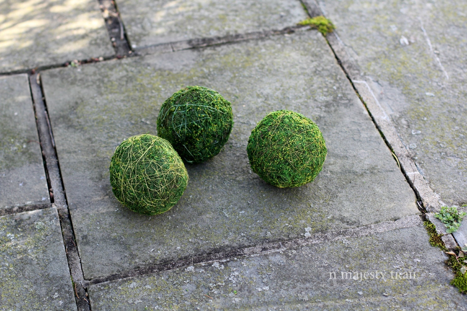 Qty 3 Decorative 4 Dia Moss Balls. Home Decor Supply
