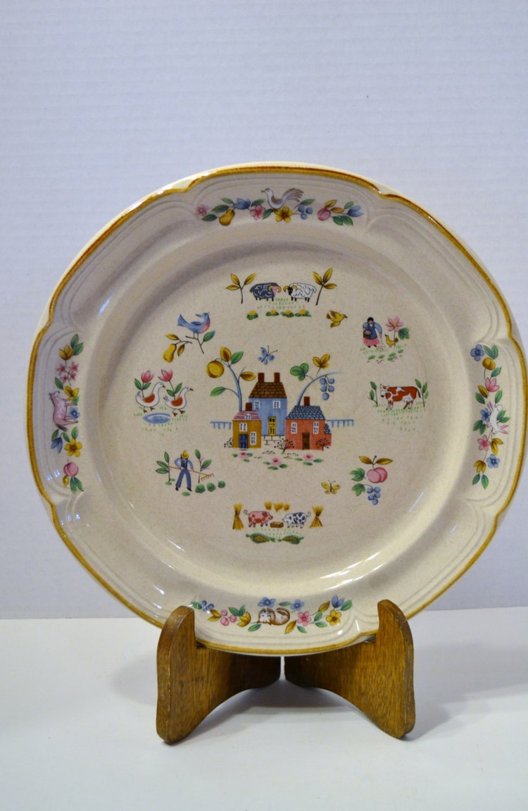 Vintage International Heartland Round Platter 12 by PanchosPorch