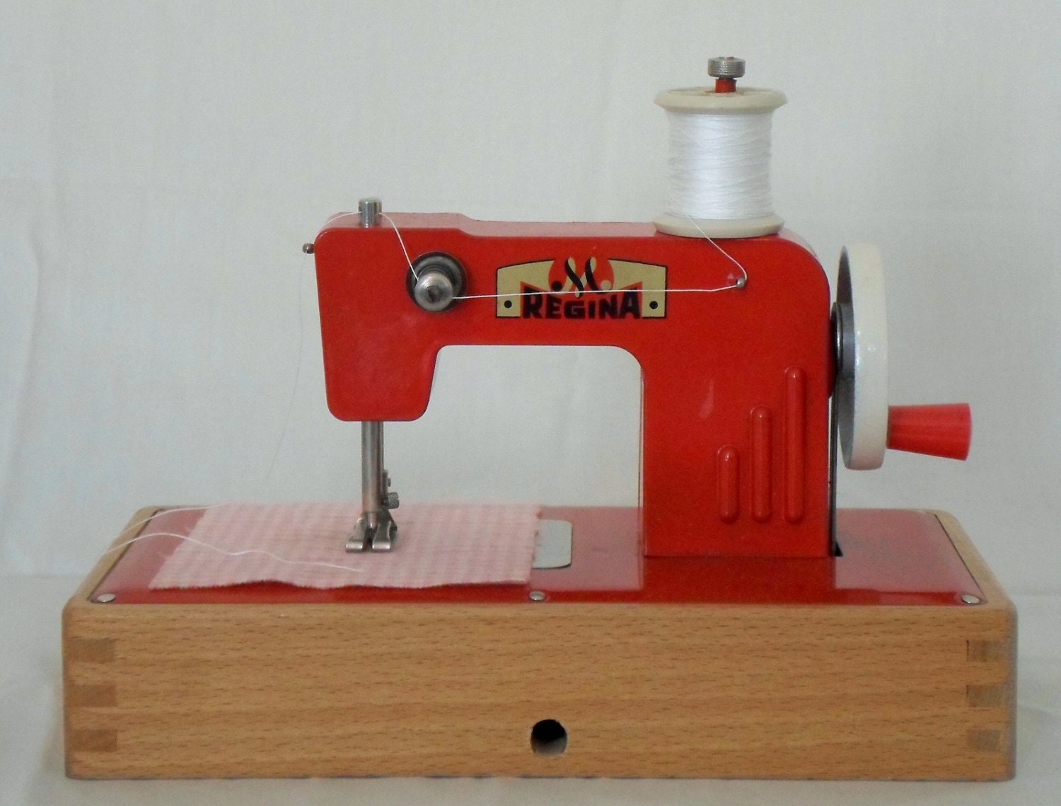 vintage children sewing machine REGINA mechanical