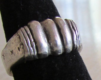 Heavy Vintage Sterling Silver Ring Size 8