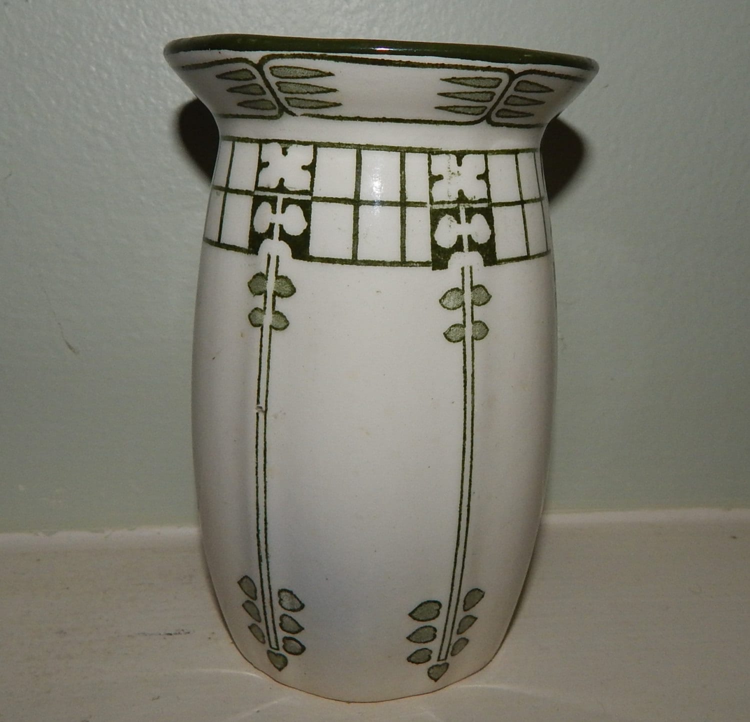 Art Deco Royal Doulton vase Caryl pattern