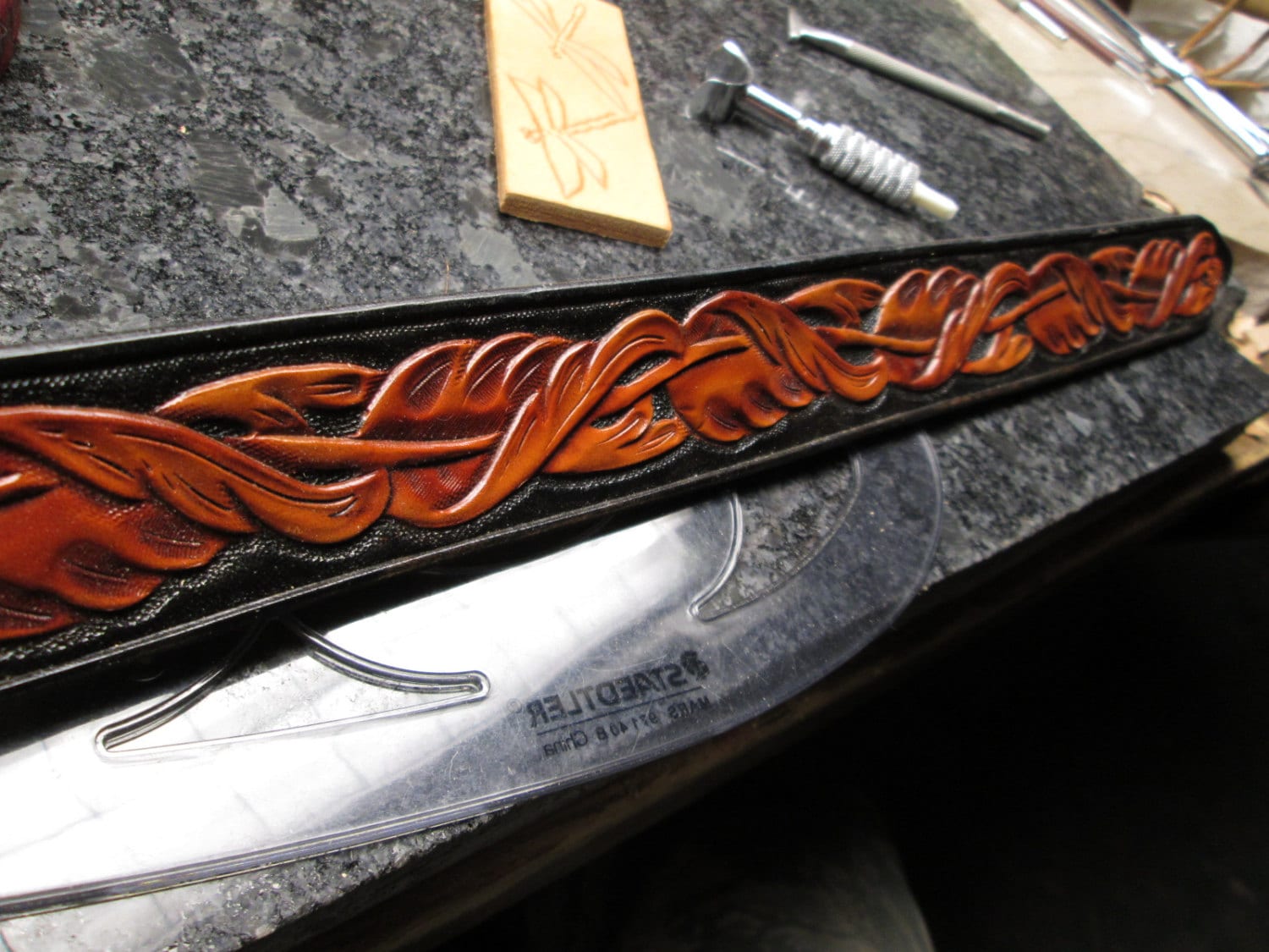 Handmade leather custom tooled dog collar in tan foliage