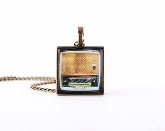 Necklace - Old Radio - brown and beige,vintage style
