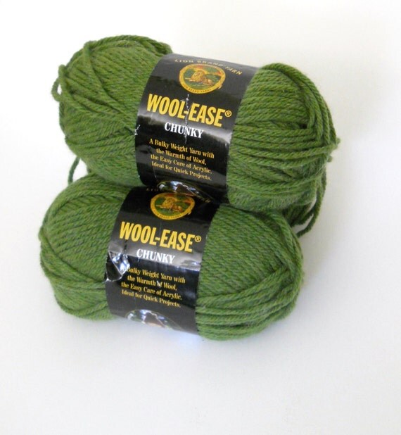 Green Wool Ease Chunky Yarn in Color Grass Green Wool by Pikeys