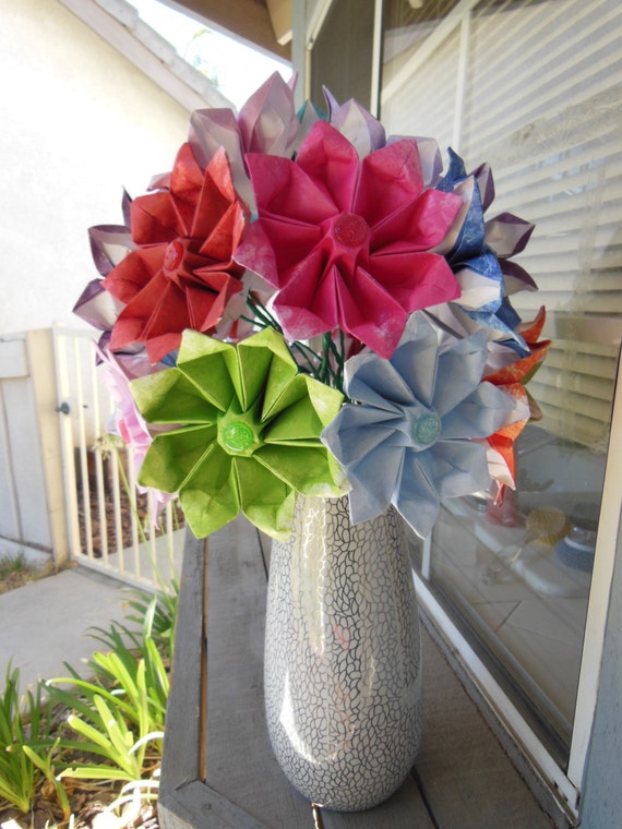 Items similar to Large Origami Flower Arrangement on Etsy