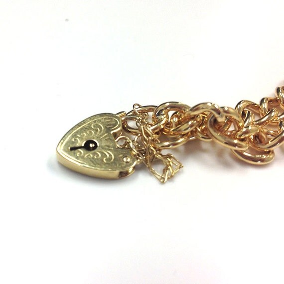 Items similar to Stunning vintage, 9k yellow gold curb link engraved
