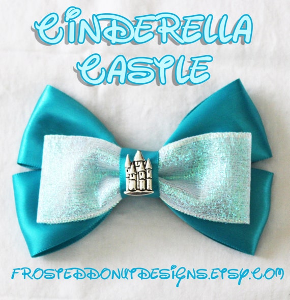 Items similar to Cinderella Castle at Walt Disney World Inspired Bow ...