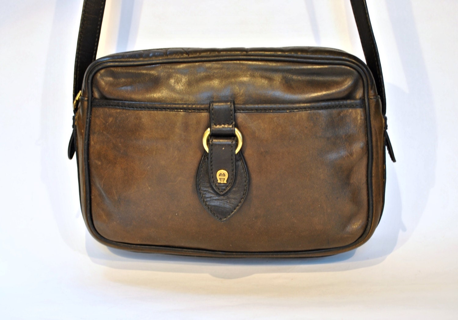 Vintage AIGNER Leather Saddle Bag / Cross Body / Black Brown