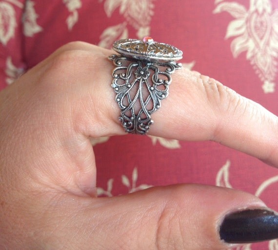 Essential Oil Diffuser Ring Aromatherapy Ring.