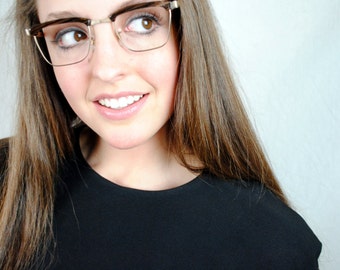 Vintage 1950s S/C Metallic Bronze Horn Rim Cat Eye Frames Glasses