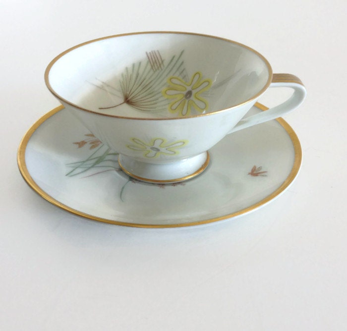 Vintage Gold Trim LHS Hutschenreuther Selb Bavaria Germany China Floral