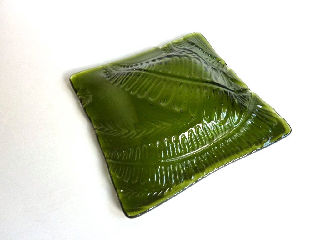 Fused Glass Fern Imprinted Dish in Fern Green by BPRDesigns