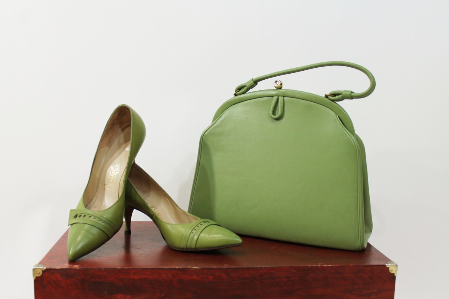 50s Pumps Heels Stilettos Olive Sage Green Leather Pointed