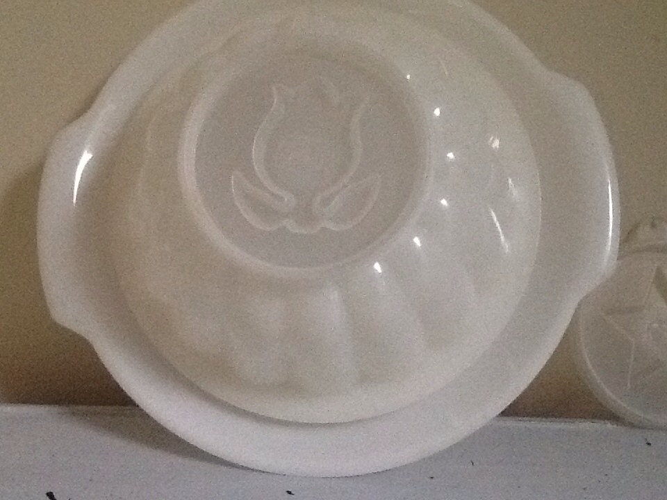Vintage Tupperware Jello Mold Set by RedBarnGarden on Etsy