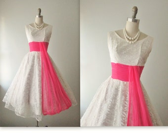 50's Wedding Dress // Vintage 1950's White Lace Chiffon Wedding Dress Tea Gown XS
