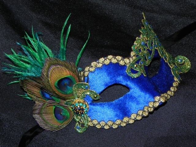 Peacock shape lace mask