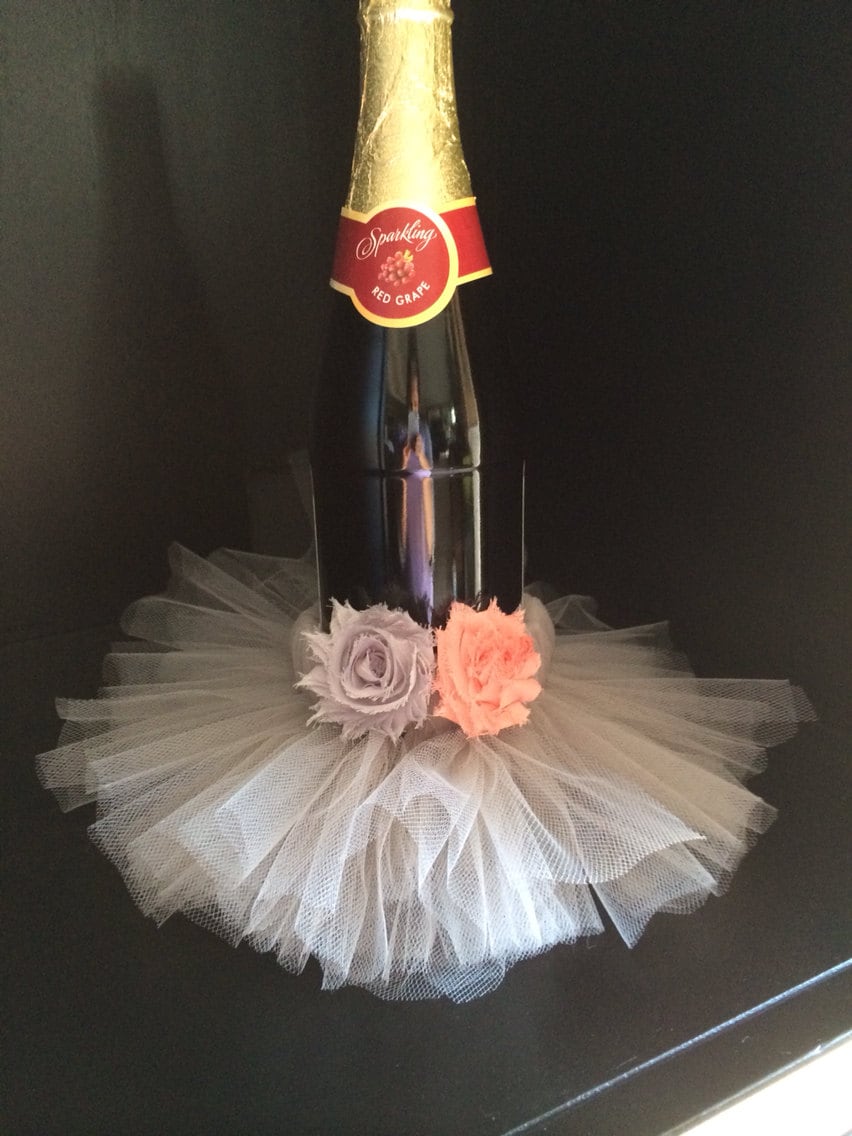 37 Wine Bottle Centerpieces That Compliments Every Event