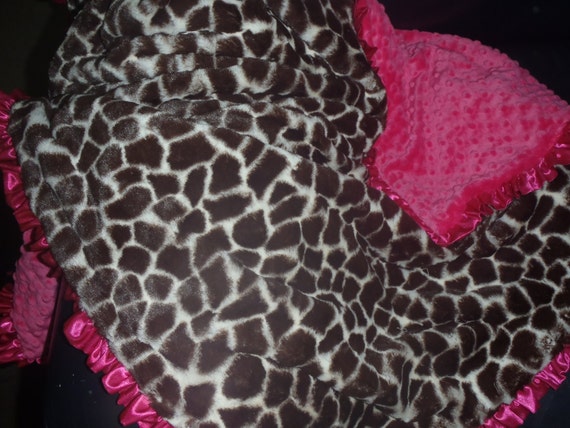 Items similar to Giraffe Print Baby Blanket made with Soft ...
