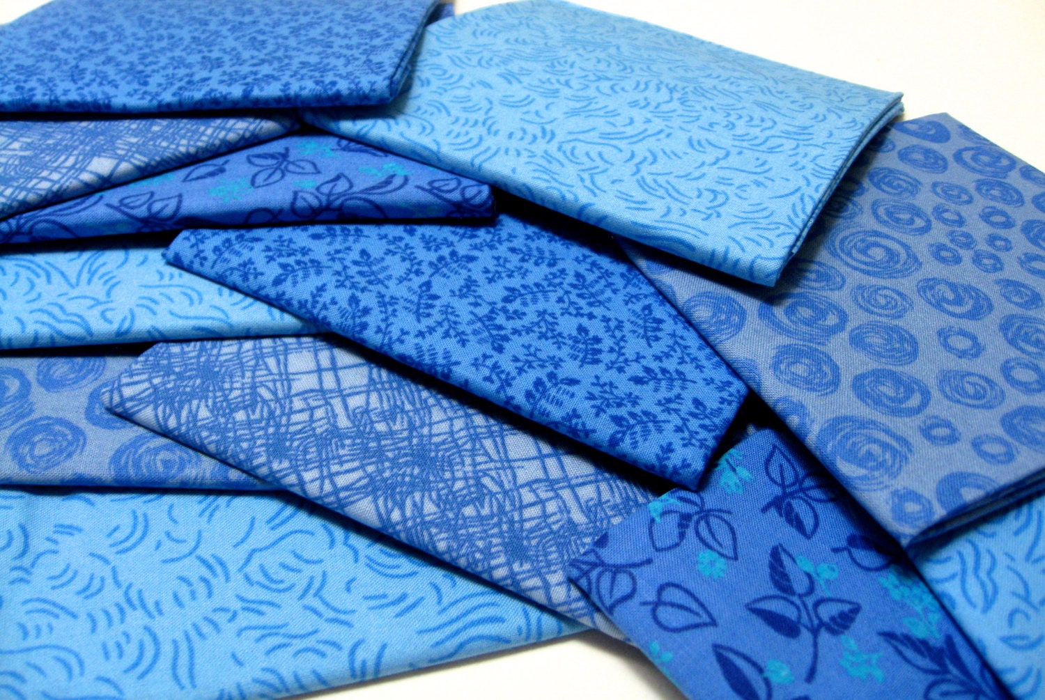 Fabric Bundle 12 Fat Quarters Blue Print Quilting Weight