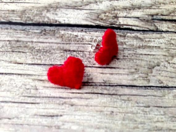 Ruby Red Fealt Heart Studs Heart Earrings Minimalis  Felt Jewelry Red Heart