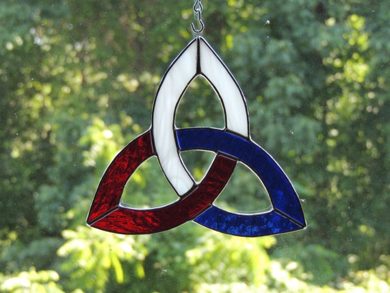 U.S.A. Flag Celtic Trinity Knot Stained Glass