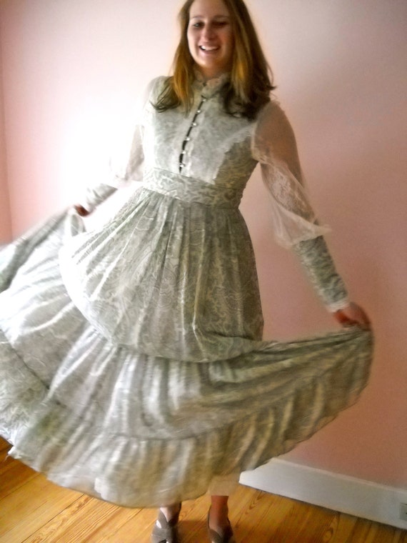 ... Gunne Sax Full Length Maxi Dress with a 270' Sweep Vtg Size 11 - VDS21