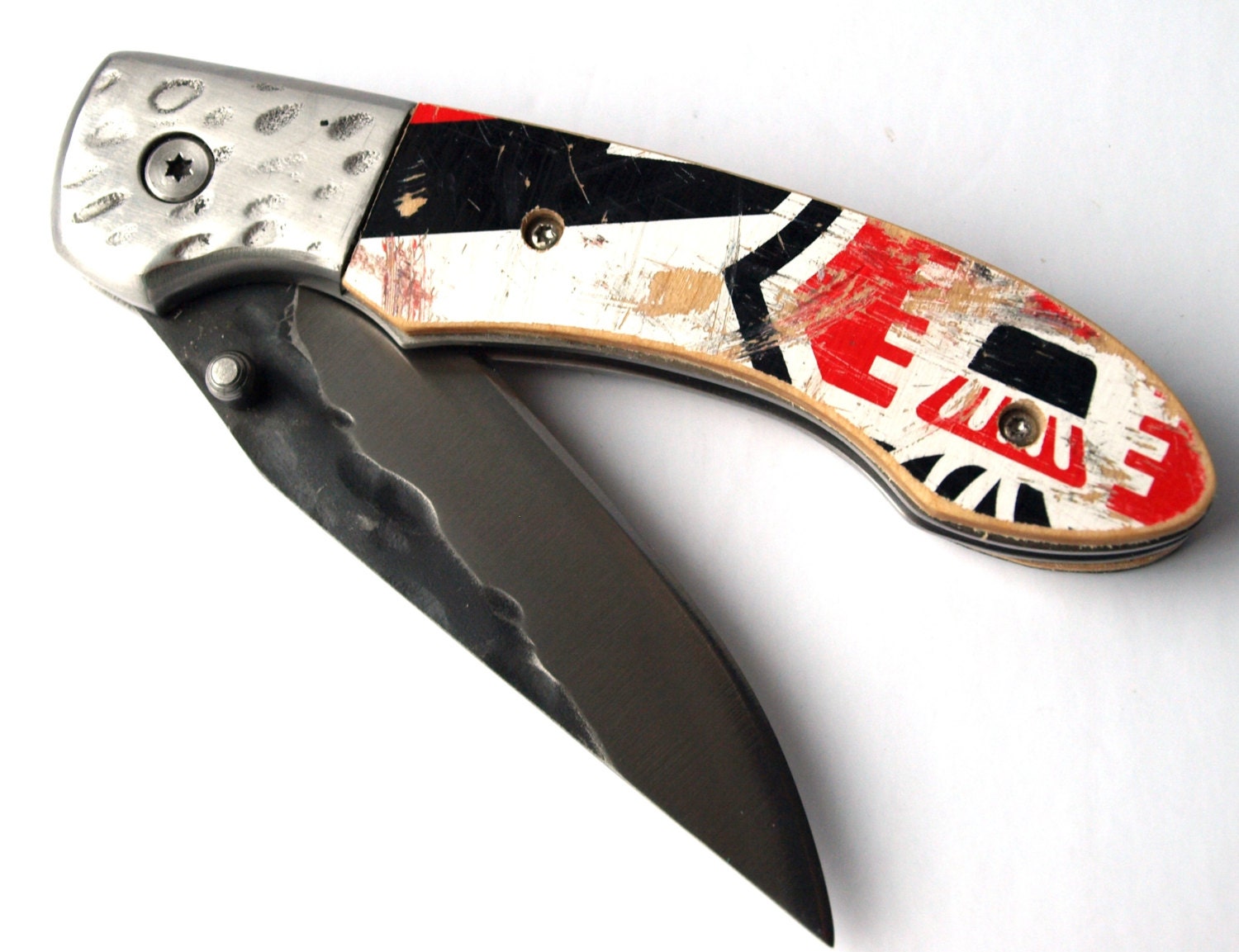 Pocket Knife with recycled skateboard handle by SecondShot