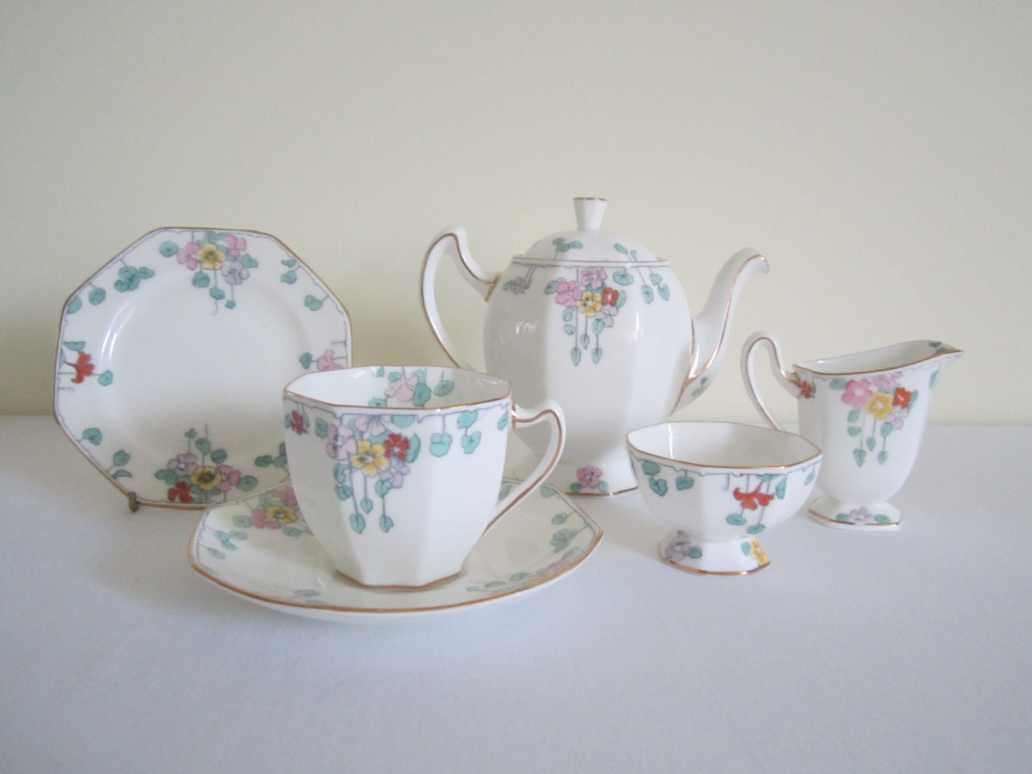 ANTIQUE Royal Doulton breakfast tea set teapot sugar bowl by Arcq