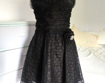 Little Black Dress, Black Party Dress, Bridesmaids Short Black Dress, Semi Formal, Black Strapless Cocktail Dress Size 6,BCBG Max Azria