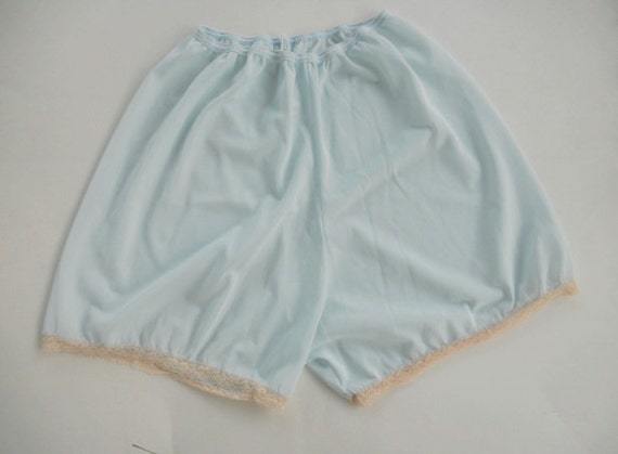 Vintage Lace Panties Baby Blue Nylon Bloomers by LuluandGandore