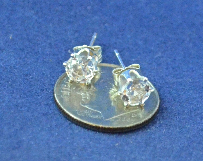 White Topaz Studs, 5mm Round, Natural, Top Quality, Set in Sterling, VVS, 1.10ct E373