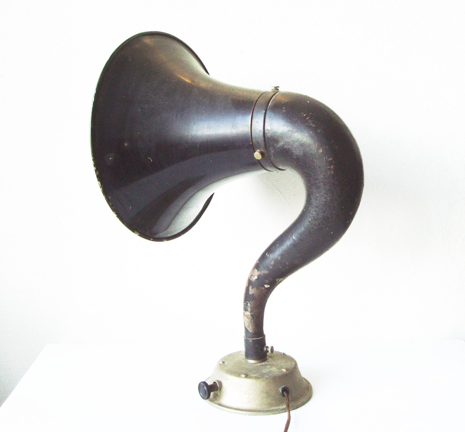 Antique Radio Horn Speaker Large Loudspeaker from 1925 Black
