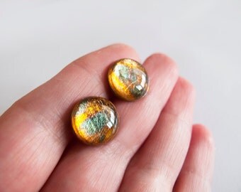 Gold Green Round Stud Earrings - Hypoallergenic Surgical Steel Posts
