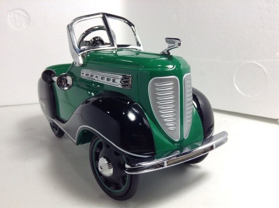 Garton Pedal Car Diecast Metal Model Vintage Antique Limited 8481