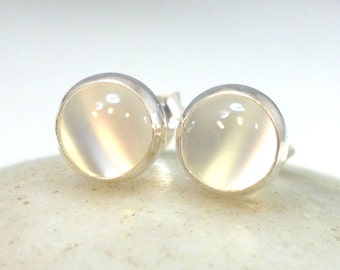 Moonstone Stud Earrings .. Silver Studs .. 6mm Round .. Moonstone Studs .. Moonstone Earrings .. Moonstone Jewelry .. White Moonstone