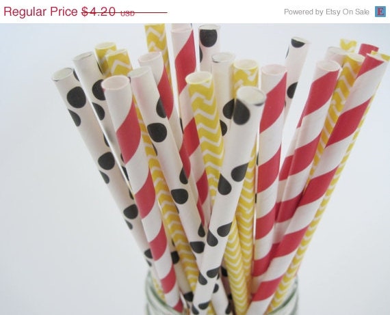 ON SALE - 25 Mickey or Minnie Mouse Paper Straw Mix - - ships less than 24 hours Il_570xn