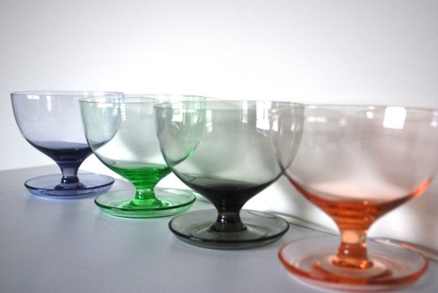 Coloured Glass Dessert Bowls – Set of 4 – Haute Juice